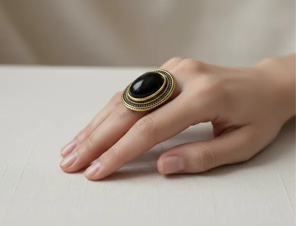 Antique_Gold_Midnight_Aura_Cocktail_Ring_For_Women